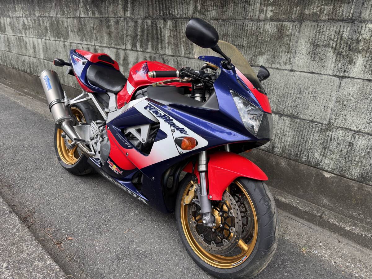 XAT Racing > 2000 HONDA CBR929RR FIREBLADE SC44