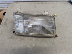 Used (Driver) Head light 1997 Crown Royal Saloon G JZS155 Hardtop Headlight Right Side (Driver)