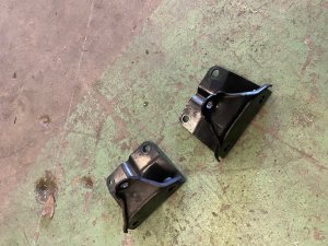 Used front sway bar mounts Crown JZS155 Royal Saloon