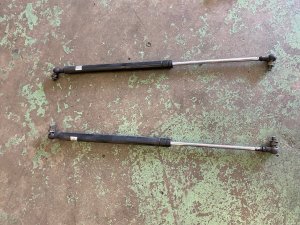 Used hood struts Crown JZS155 Royal Saloon