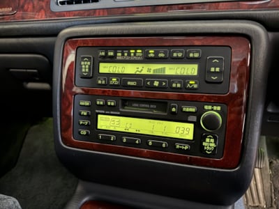 1997 TOYOTA CENTURY GZG50 V12  1/11 OEM WHITE ULTRA RARE