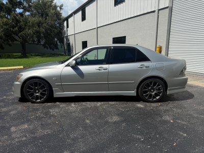 SOLD 2000 TOYOTA ALTEZZA RS200